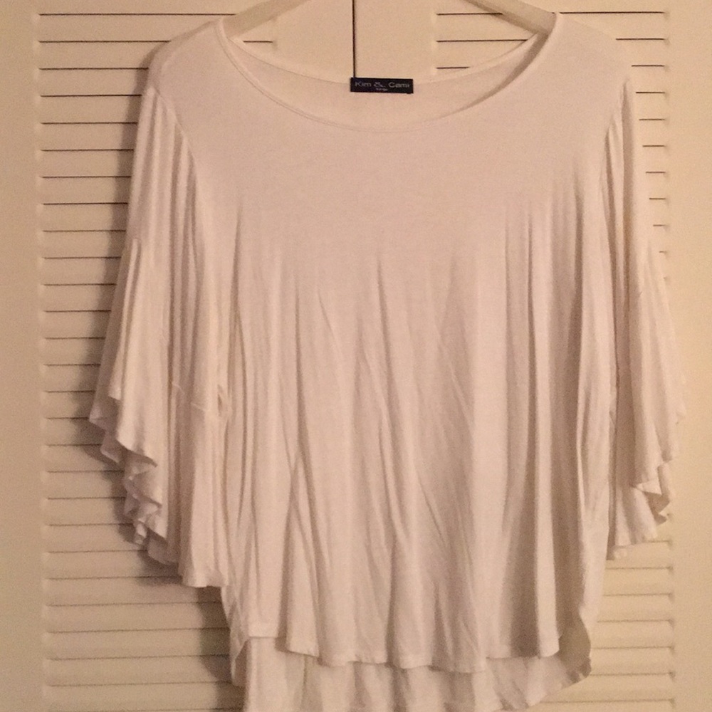 🔥Sale🔥..Nice and soft bell sleeved top..NWOT..